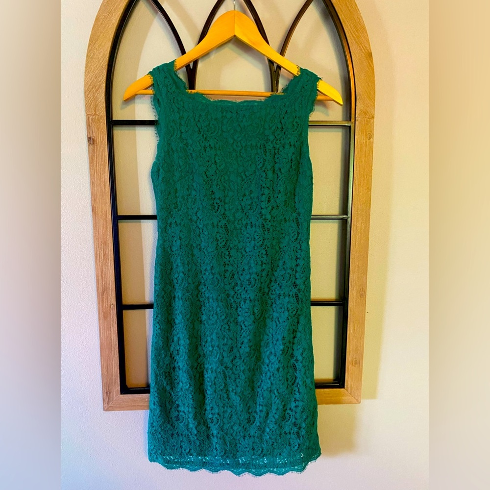 Adrianna Papell Green Lace Dress- Size 2 Petite